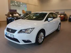 Vit ("nevada" vit) Begagnad 2013 Seat Leon Kombi | 104 900 kr (Marknadspris)