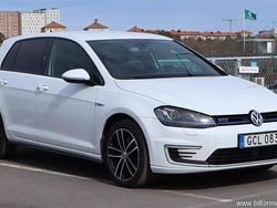 Vit samma som bilen Begagnad 2015 VW Golf VII GTE Halvkombi | 109 500 kr (Marknadspris)