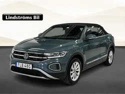 Mörkblå Begagnad 2022 VW T-Roc SUV | 329 900 kr