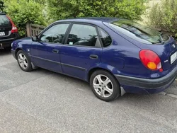 Blå Begagnad 2001 Toyota Corolla Halvkombi | 17 000 kr (Dyr)