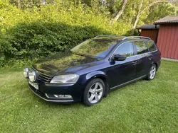 Blå Begagnad 2011 VW Passat Kombi | 38 000 kr (Bra pris)
