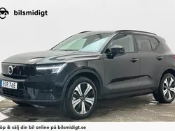 Svart Begagnad 2023 Volvo XC40 Plus SUV | 429 800 kr