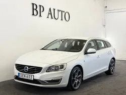 Vit Begagnad 2014 Volvo V60 Ocean Race Kombi | 159 900 kr (Marknadspris)