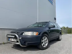 Blå Begagnad 2005 Volvo XC70 Momentum SUV | 24 900 kr (Marknadspris)