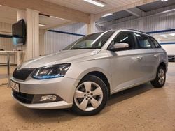 Silver Begagnad 2015 Skoda Fabia Elegance Halvkombi | 99 500 kr (Dyr)