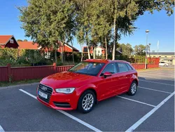 Röd Begagnad 2016 Audi A3 Sportback Attraction Halvkombi | 125 000 kr (Marknadspris)