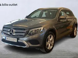 Grå Begagnad 2015 Mercedes GLC220 SUV | 209 000 kr (Marknadspris)