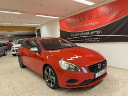 Röd Begagnad 2011 Volvo V60 R-Design Kombi | 99 900 kr (Dyr)