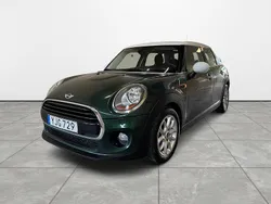 Grön Begagnad 2016 Mini Cooper Pepper Halvkombi | 114 900 kr (Marknadspris)