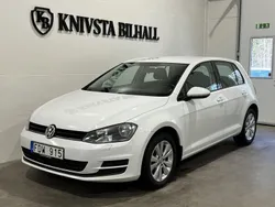 Vit Begagnad 2013 VW Golf VII Halvkombi | 97 400 kr (Marknadspris)