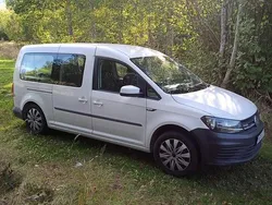 Begagnad 2016 VW Caddy Maxi Minibuss | 45 000 kr