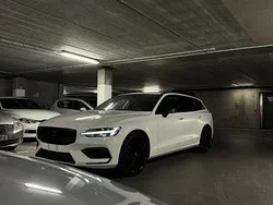 Vit Begagnad 2019 Volvo V60 Momentum Kombi | 229 000 kr (Lite dyr)