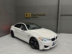 Vit Begagnad 2015 BMW M4 Sportkupé | 409 800 kr