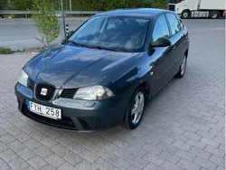 Grå Begagnad 2008 Seat Ibiza Halvkombi | 20 000 kr (Bra pris)