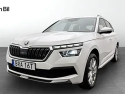 Vit Begagnad 2023 Skoda Kamiq Style SUV | 241 900 kr (Marknadspris)