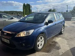 Blå Begagnad 2010 Ford Focus Platinum Kombi | 19 990 kr (Bra pris)