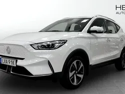Vit (white) Begagnad 2023 MG ZS Comfort Sedan | 309 900 kr (Lite dyr)