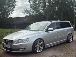 Silver Begagnad 2015 Volvo V70 Kombi | 100 000 kr (Marknadspris)