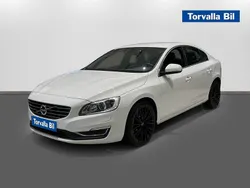 Vit Begagnad 2016 Volvo S60 Summum Sedan | 164 900 kr (Marknadspris)