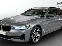 Grå (grey) Begagnad 2022 BMW 530e Sport Line Kombi | 388 700 kr (Bra pris)