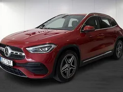 Begagnad 2023 Mercedes GLA200 AMG line SUV | 379 500 kr (Marknadspris)