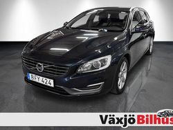 Blå Begagnad 2014 Volvo V60 Summum Kombi | 89 900 kr (Marknadspris)