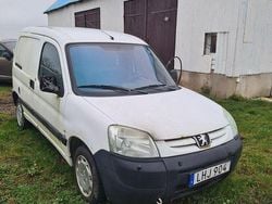Vit Begagnad 2007 Peugeot Partner Van | 17 000 kr (Marknadspris)