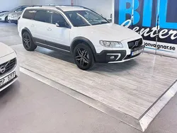 Vit Begagnad 2015 Volvo XC70 Momentum SUV | 149 000 kr (Marknadspris)