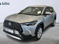 Silver Begagnad 2023 Toyota Corolla Cross Active SUV | 339 900 kr (Marknadspris)