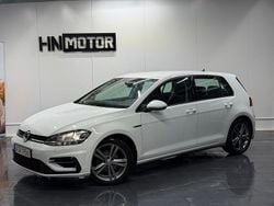 Vit Begagnad 2018 VW Golf VII R-line Halvkombi | 129 900 kr (Bra pris)