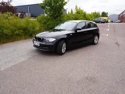 Svart Begagnad 2009 BMW 118 Advantage Halvkombi | 69 900 kr (Marknadspris)