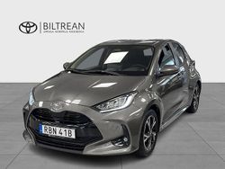 Grön Begagnad 2024 Toyota Yaris Hybrid Active Halvkombi | 269 000 kr (Lite dyr)