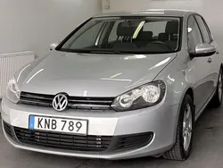Silver Begagnad 2009 VW Golf VI Halvkombi | 39 900 kr (Marknadspris)