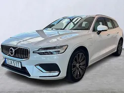 Vit Begagnad 2019 Volvo V60 Inscription Kombi | 349 000 kr (Lite dyr)