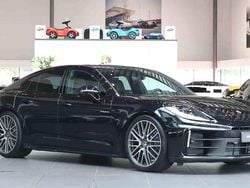 Svart Begagnad 2024 Porsche Panamera 4 Sedan | 1 195 000 kr