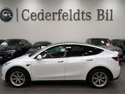 Vit Begagnad 2022 Tesla Model Y Long Range AWD SUV | 338 900 kr (Marknadspris)