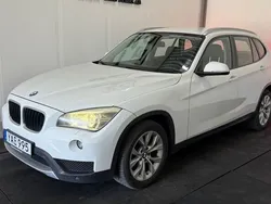 Vit Begagnad 2013 BMW X1 SUV | 144 900 kr (Marknadspris)
