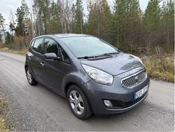 Grå Begagnad 2010 Kia Venga Comfort Halvkombi | 29 000 kr (Marknadspris)