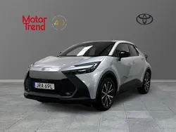 Silver Begagnad 2024 Toyota C-HR Style SUV | 434 900 kr (Marknadspris)