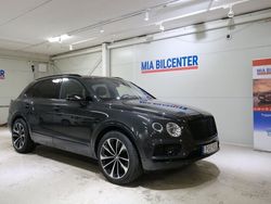 Grå Begagnad 2017 Bentley Bentayga Mulliner SUV | 1 395 000 kr