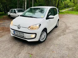 Vit Begagnad 2016 VW up! Halvkombi | 64 000 kr (Marknadspris)