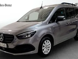 Grå (grey) Begagnad 2023 Mercedes eCitan Kombi | 448 750 kr (Marknadspris)