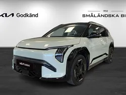 Aventurine green Begagnad 2024 Kia EV3 GT-Line SUV | 519 000 kr