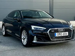 Svart Begagnad 2021 Audi A5 Sportback Advanced Halvkombi | 294 900 kr (Marknadspris)