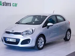 Silver Begagnad 2011 Kia Rio Halvkombi | 50 000 kr (Bra pris)
