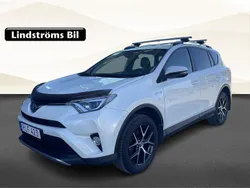 Vit Begagnad 2017 Toyota RAV4 Hybrid Active SUV | 229 000 kr (Marknadspris)