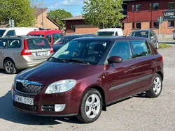 Mörkbrun Begagnad 2009 Skoda Fabia Comfort Halvkombi | 29 900 kr