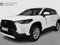 Vit Begagnad 2022 Toyota Corolla Cross Active SUV | 339 900 kr (Marknadspris)