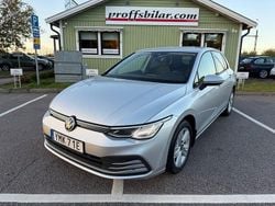 Silver Begagnad 2020 VW Golf VIII Halvkombi | 134 900 kr (Marknadspris)