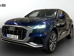 Navarrablå metallic Begagnad 2022 Audi Q8 S-Line SUV | 699 000 kr (Superpris)